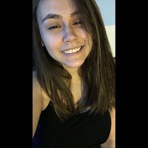 Meet your Posher, Courtney